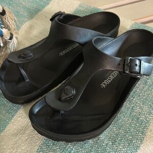 Black Birkenstock Sandals Women’s Euro 39 / US 9 excellent condition worn 1x